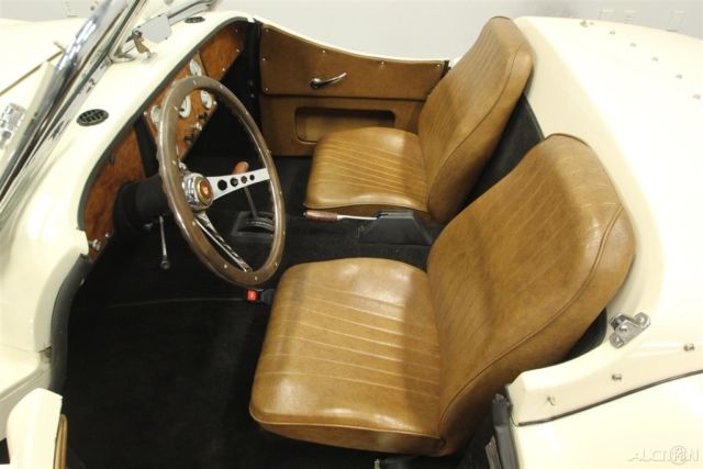 1952 Jaguar XK Roadster Replica - photo 4