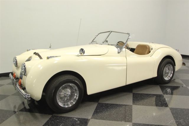 1952 Jaguar XK Roadster Replica - photo 6