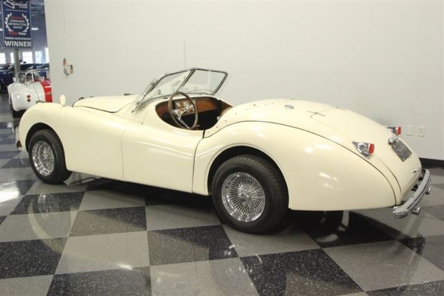 1952 Jaguar XK Roadster Replica - photo 8