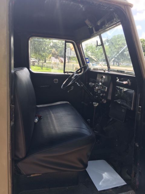 1952 Willys - photo 13