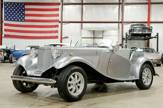 1952 MG TD 43 Miles Silver Roadster 4-Cylinder 4-Speed Manual 1952 MG T-Series --