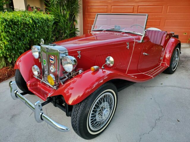 1952 MG TD REPLICA 4-CYLINDER MANUAL LOW MILES ALL OFFERS WILL BE CONSIDERED 1952 MG T-Series TD