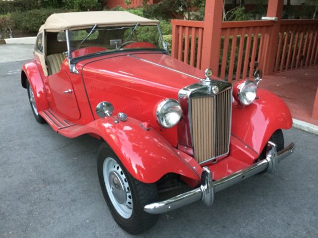 1952 MG TD ROADSTER 4-SPEED MANUAL CALIFORNIA CAR 1952 MG T-Series --
