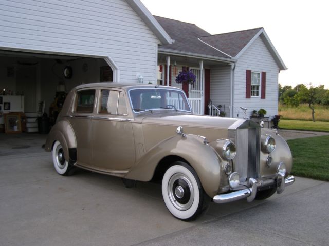 1952 Rolls Royce Silver Dawn Great Condition Rare Only 760 Made 1952 Rolls-Royce Silver Spirit/Spur/Dawn