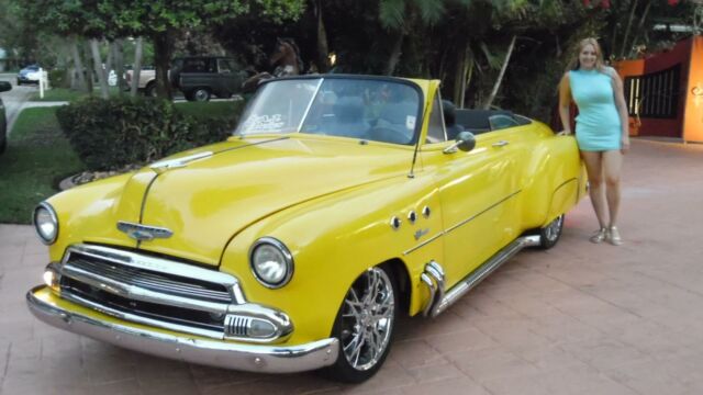 1952 Chevrolet Convertible -- - photo 3