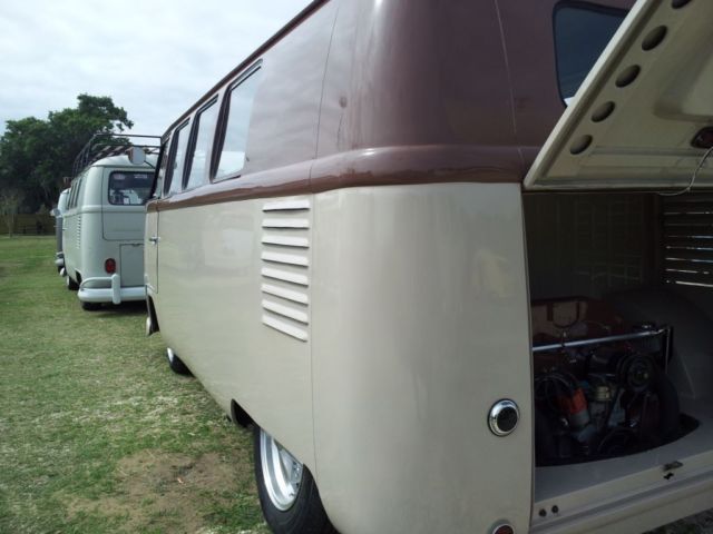1952 Volkswagen Bus/Vanagon Barndoor Split Window Bus - photo 5
