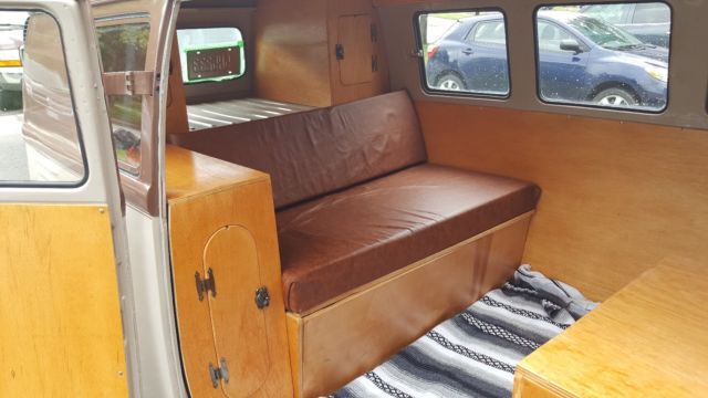 1952 Volkswagen Bus/Vanagon Barndoor Split Window Bus - photo 7