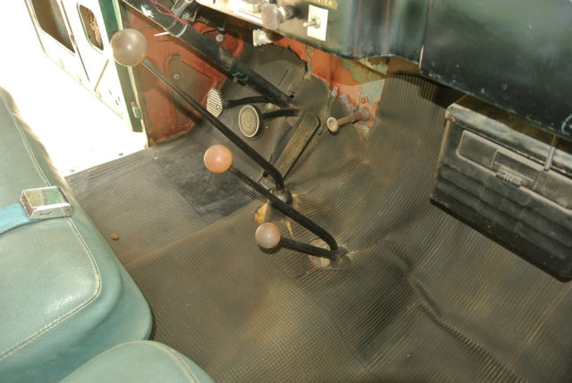 1952 Willys Station Wagon - photo 11