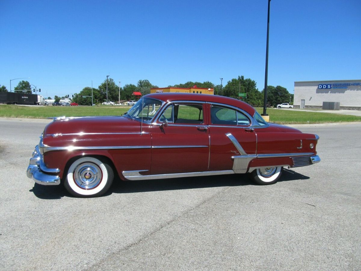 1952Oldsmobile Four door 1952 Oldsmobile Ninety-Eight standard for 98
