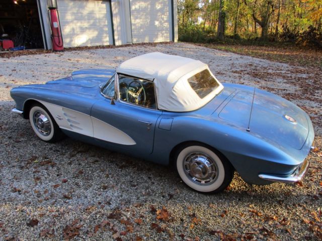 1961 Chevrolet Corvette - photo 3
