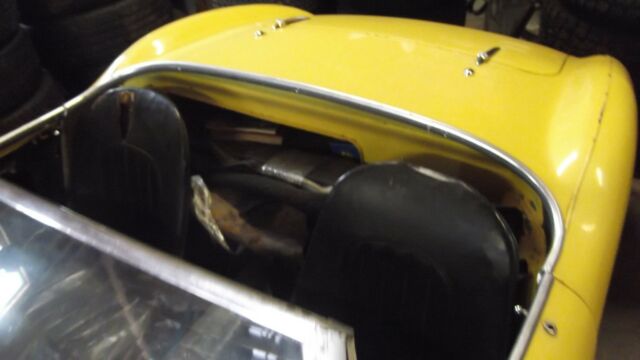 1953 Austin Healey 100 - photo 12