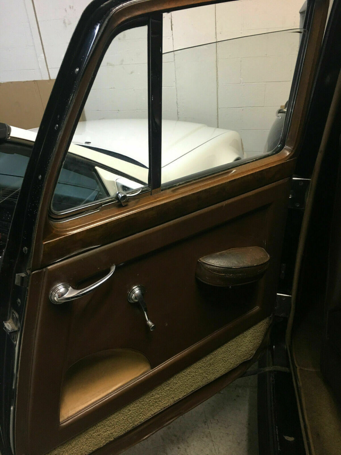 1953 Bentley R Type Sedan - photo 4
