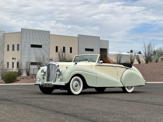 1953 Bentley R-Type Park Ward Drophead Coupe (DHC) - photo 2