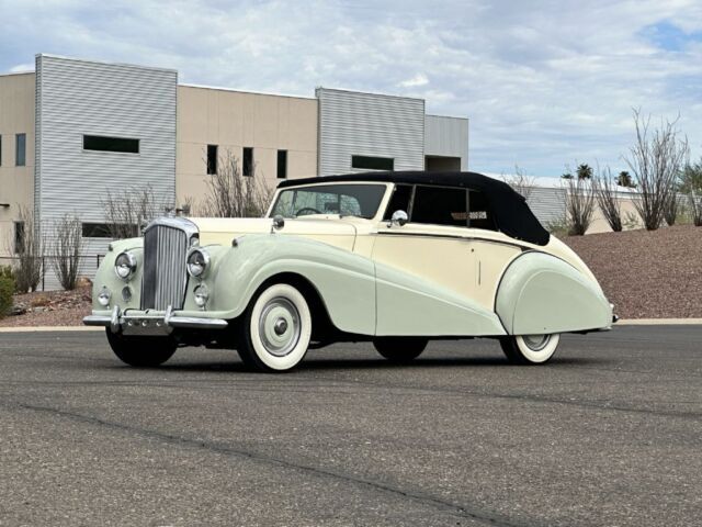 1953 Bentley R-Type Park Ward Drophead Coupe (DHC) - photo 3