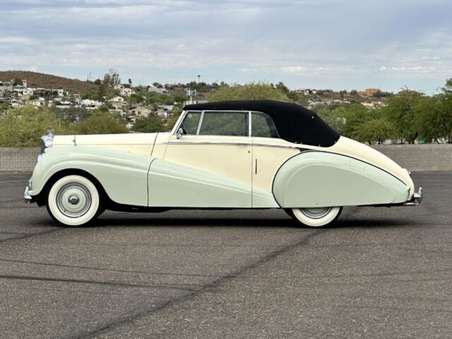 1953 Bentley R-Type Park Ward Drophead Coupe (DHC) - photo 9