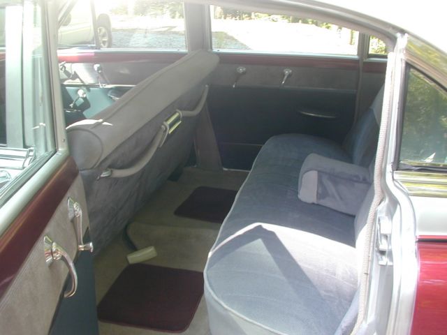 1953 Buick Riviera Sedan - photo 5