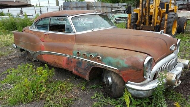 1953 Buick Roadmaster 2dr Hardtop - photo 2