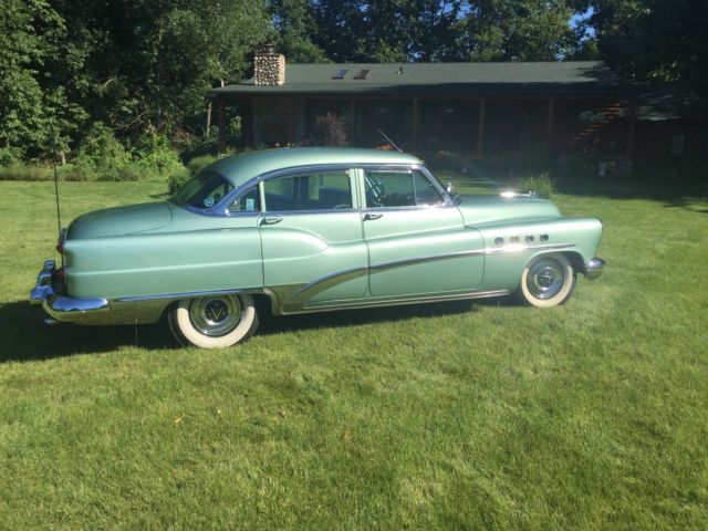 1953 Buick Roadmaster - photo 2