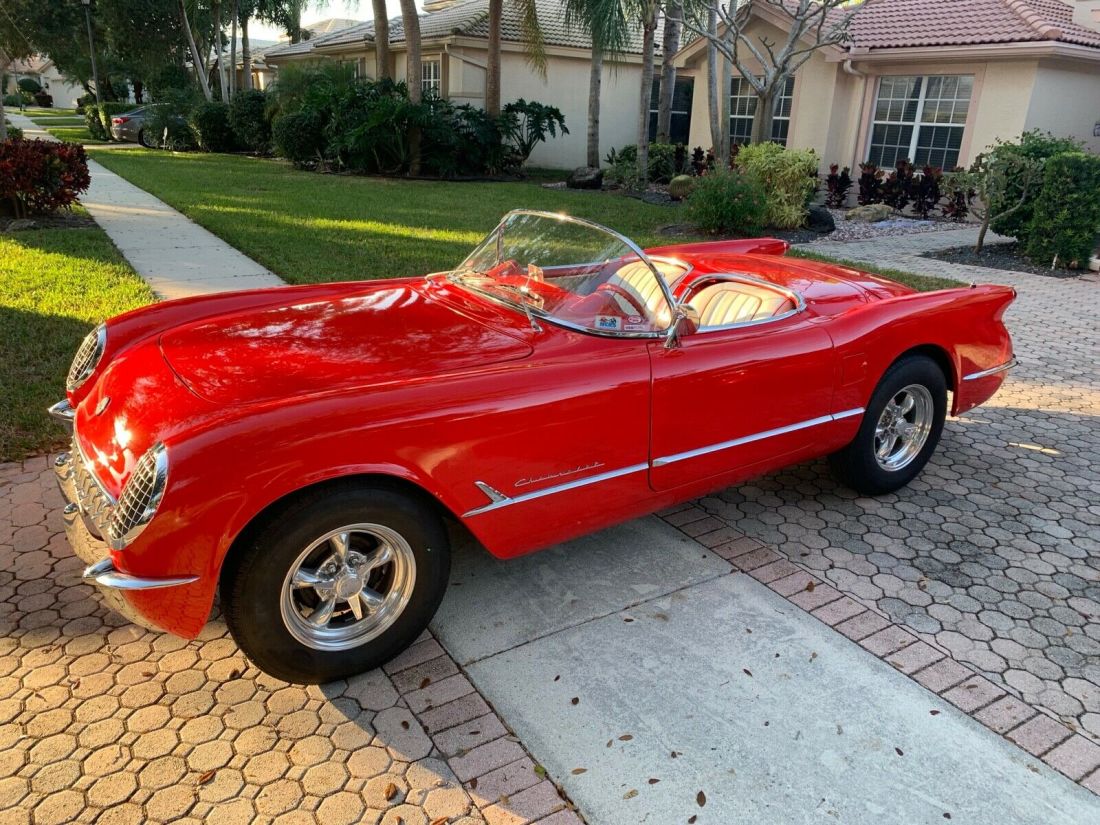 1953 Chevrolet Corvette Replica Excellent Condition. Under 4500 miles 1953 Chevrolet Corvette
