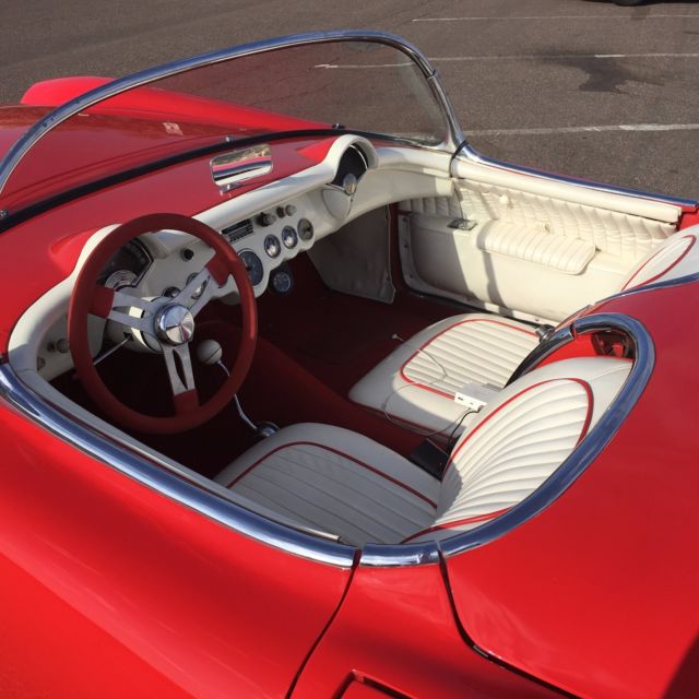 1953 Chevrolet Corvette white highlights - photo 7