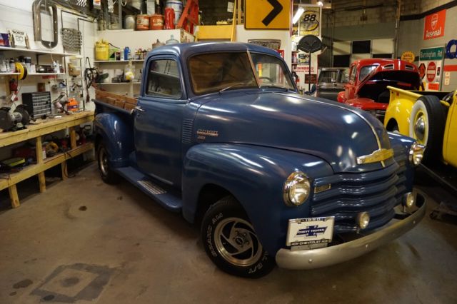 1953 Chevrolet Pick Up Truck------1952 1951 1950 1949 1948 1954 1955 Ford Gmc 1953 Chevrolet Other Pickups