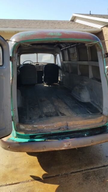 1953 Chevrolet Suburban - photo 12
