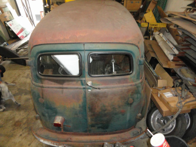 1953 Chevrolet Suburban - photo 10