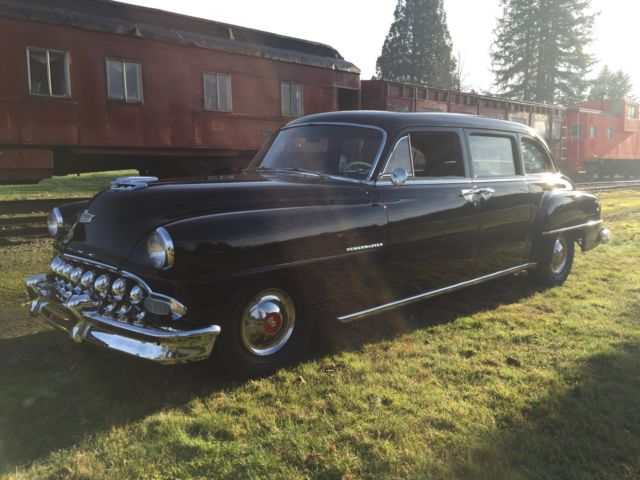 1953 Chrysler Town & Country Limousine - photo 2