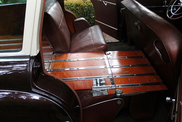 1953 Chrysler Town & Country - photo 11