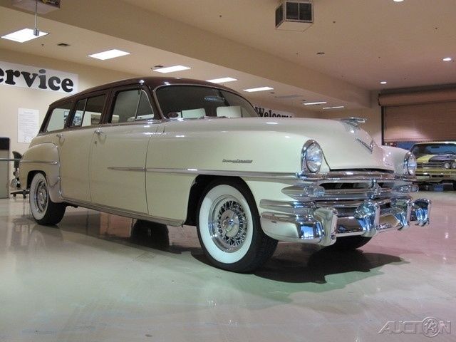 1953 Chrysler Town & Country 4 DOOR WAGON - photo 3
