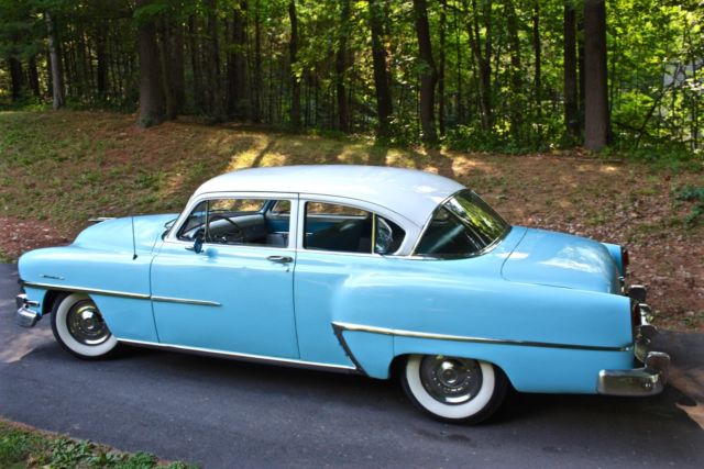 1953 Chrysler Windsor Deluxe - photo 2