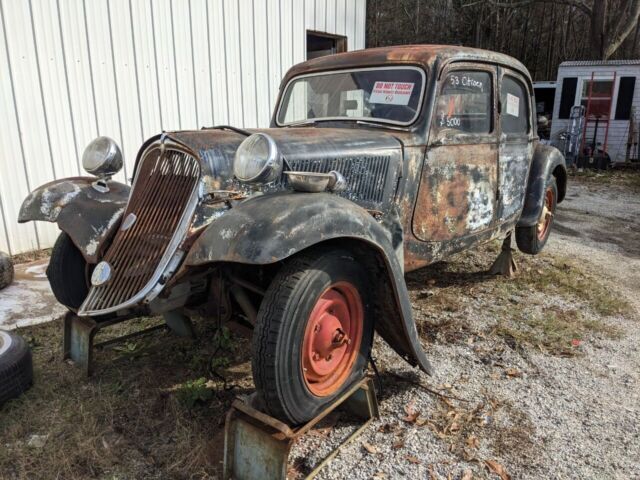 1953 Citroen Traction Avant Saloon - photo 3
