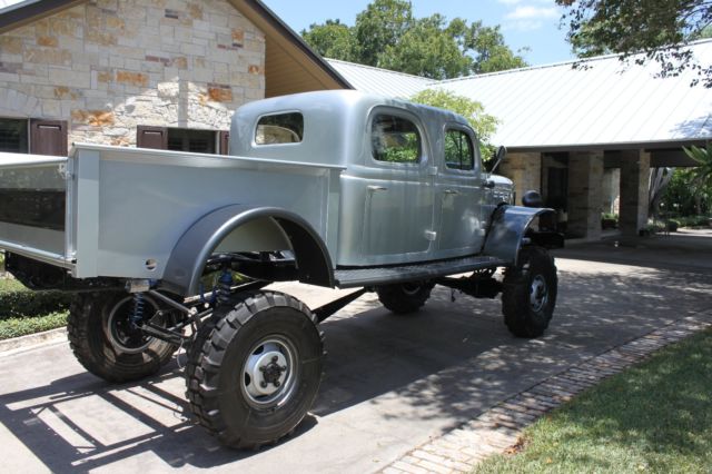 1953 Dodge Power Wagon - photo 3