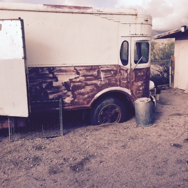 1953 International Harvester Fageol Twin Coach Moving Van - photo 3