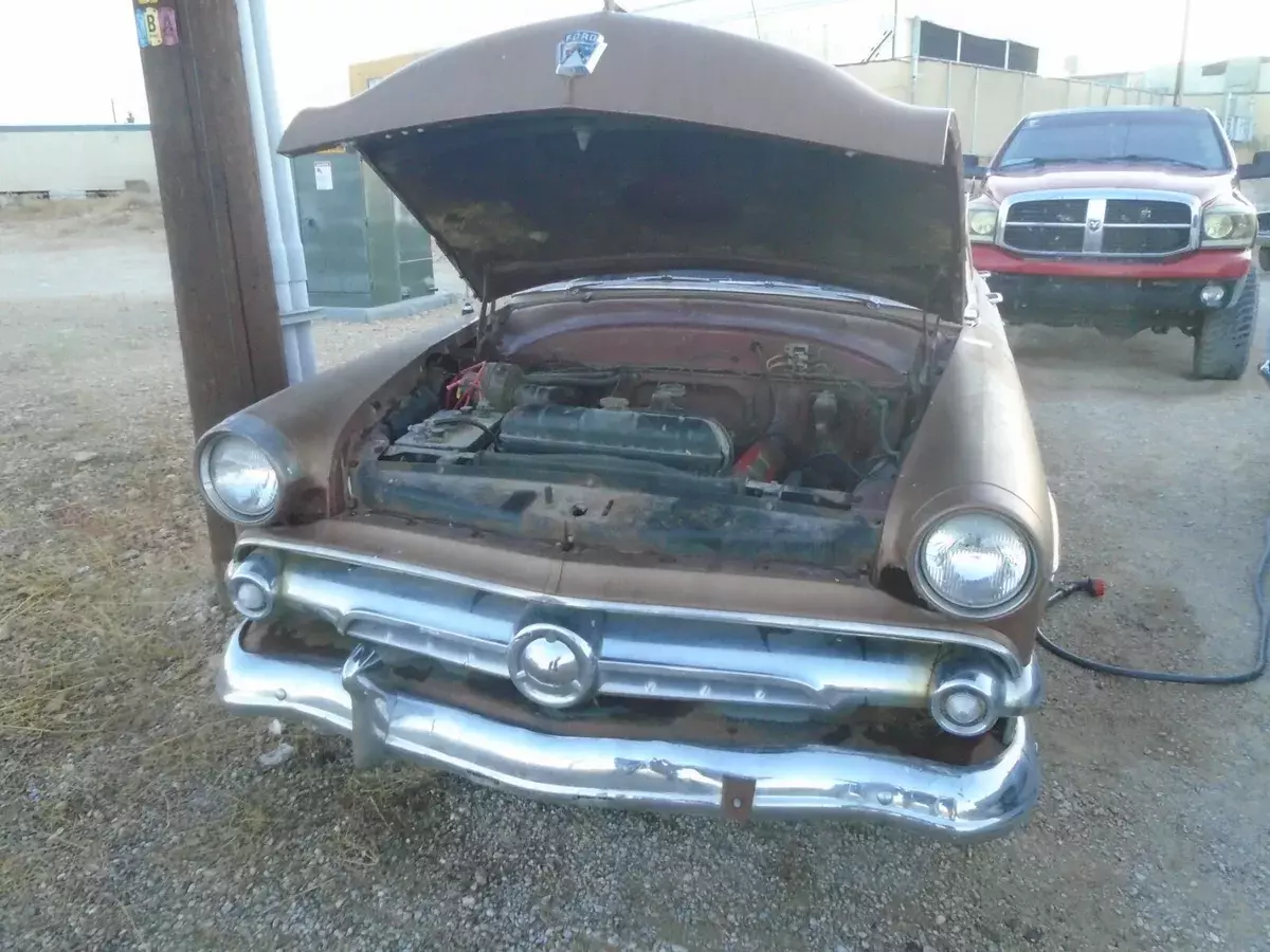 1953 FORD 4-DOOR Runs no title 1953 Ford Other