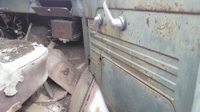 1953 Ford C600 - photo 12