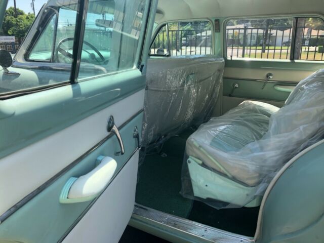 1953 Ford Country Sedan Wagon - photo 6