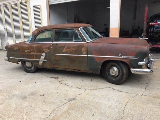 1953 Ford Crestline - photo 2