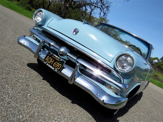 1953 Ford Sunliner - photo 13