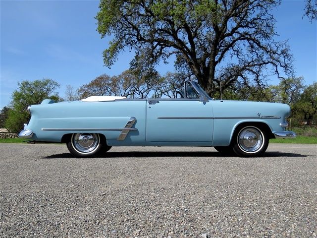 1953 Ford Sunliner - photo 8