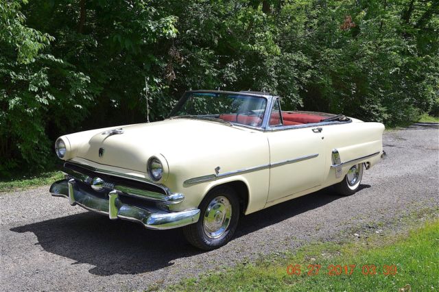 1953 FORD CRESTLINE SUNLINER CONVERTIBLE FLATHEAD V8 PRETTY ORIGINAL UNMOLESTED 1953 Ford CRESTLINE SUNLINER 2 DOOR CONVERTIBLE