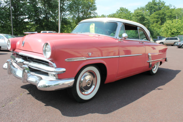 1953 Ford Crestliner Victoria Hardtop - photo 4