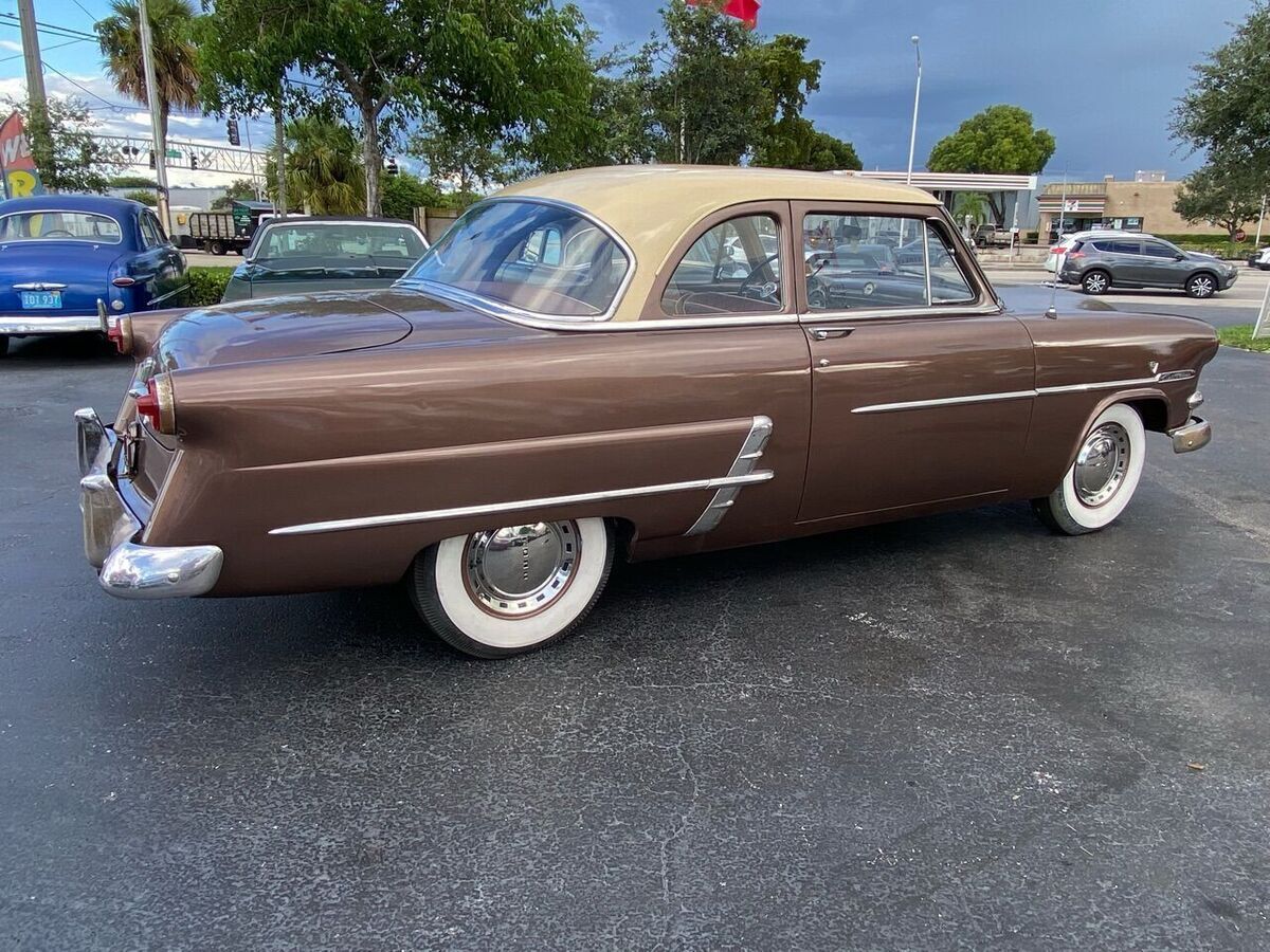 1953 Ford Customline - photo 6