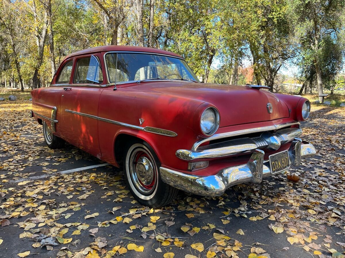 1953 Ford Customline Sedan Red RWD Manual Tudor 1953 Ford Customline Tudor