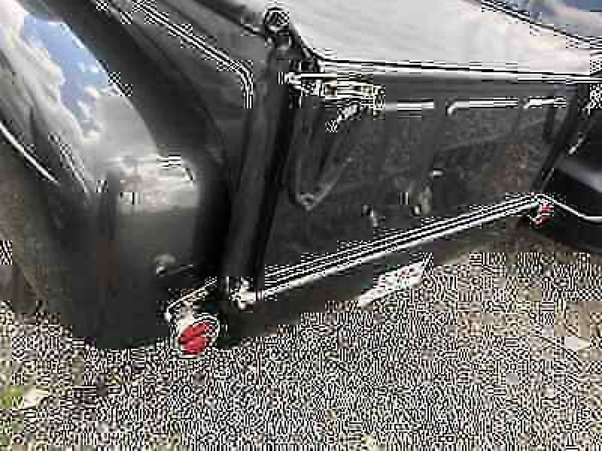 1953 Ford F100 6’ bed - photo 4