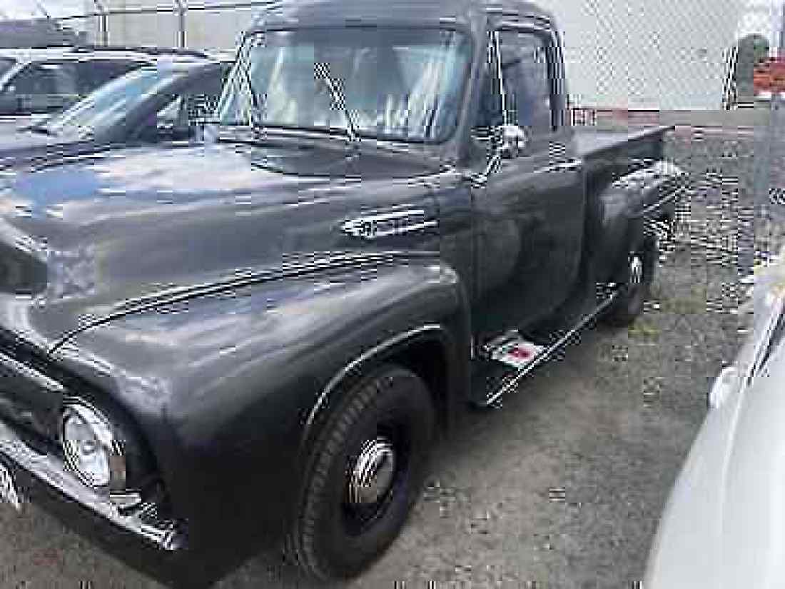 1953 Ford Pickup 6’ bed - photo 2
