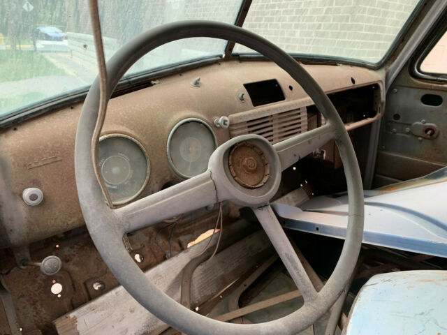 1953 GMC Suburban - photo 9