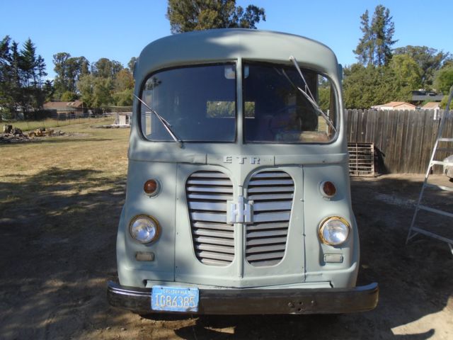 1953 INTERNATIONAL HARVESTER METRO 115" WHEEL BASE STEP VAN 1953 International Harvester 1200A
