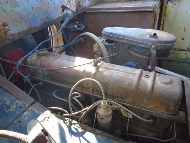 1953 International Harvester 1200A - photo 11