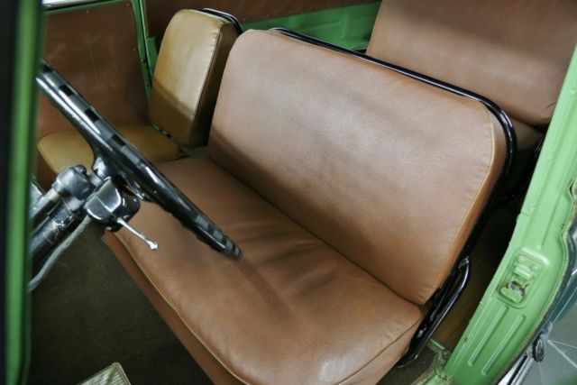1953 International Harvester R-110 Travelall - photo 9